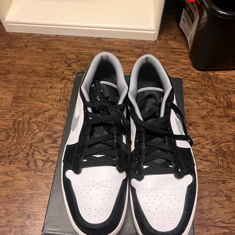 Air Jordan 1 Black/Grey low!